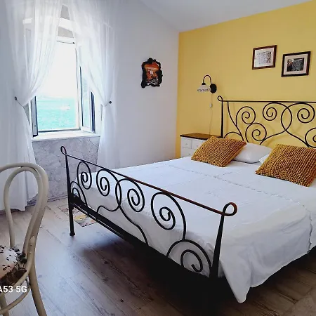 Heritage Kut Gostinjska kuća 3*