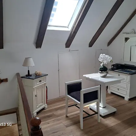 Gæstehus Heritage Kut 3*