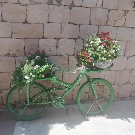 Konukevi Heritage Kut 3*